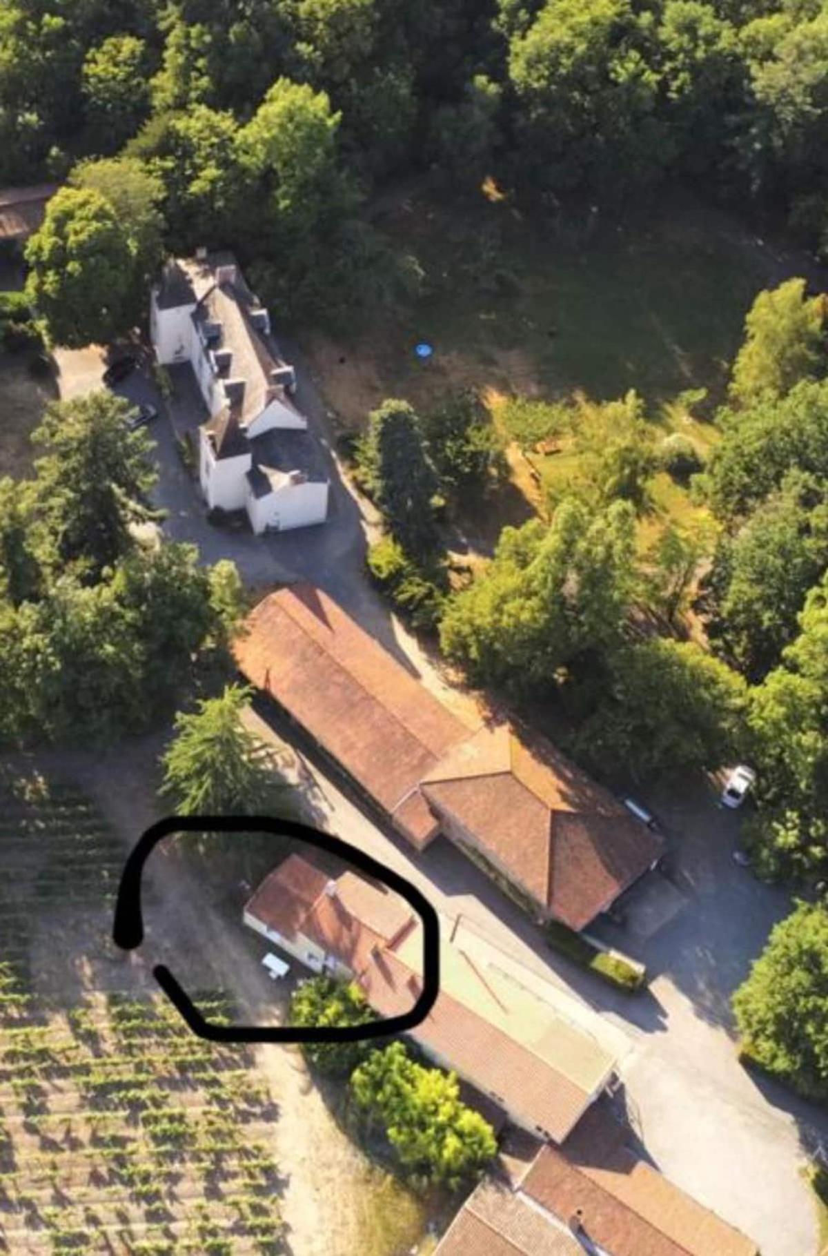 Du Vignoble A L'Atlantique - Chateau Cassemichere Gite La Chapelle-Heulin الغرفة الصورة